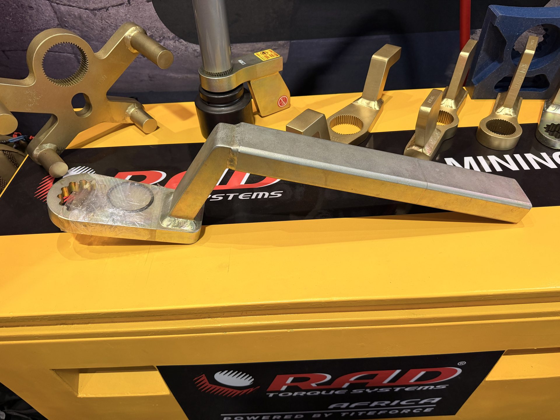 Range of OTR and mining reaction arms and wrenches on the RAD toolbox